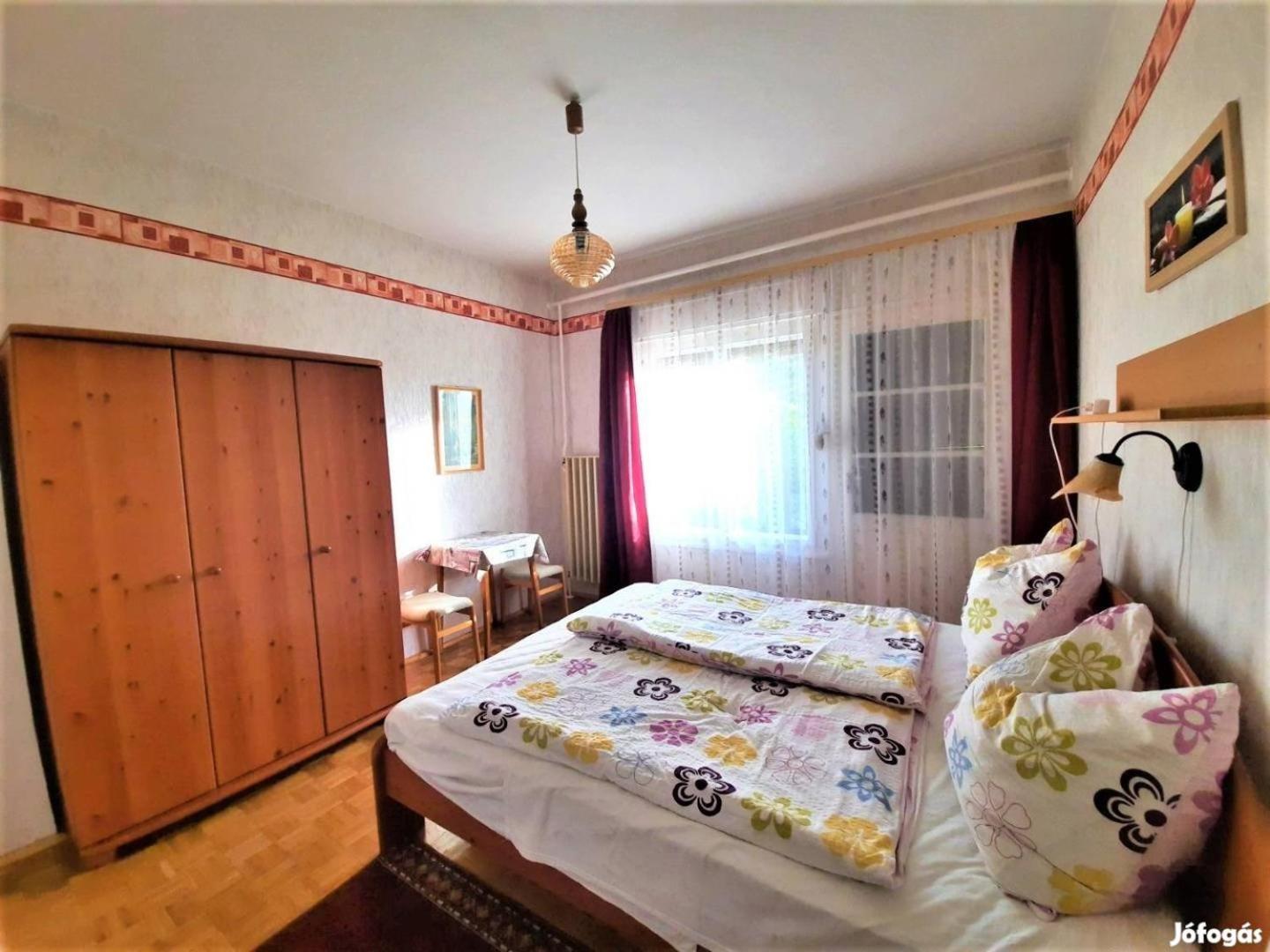 Nora Apartman Balatonlelle Luaran gambar