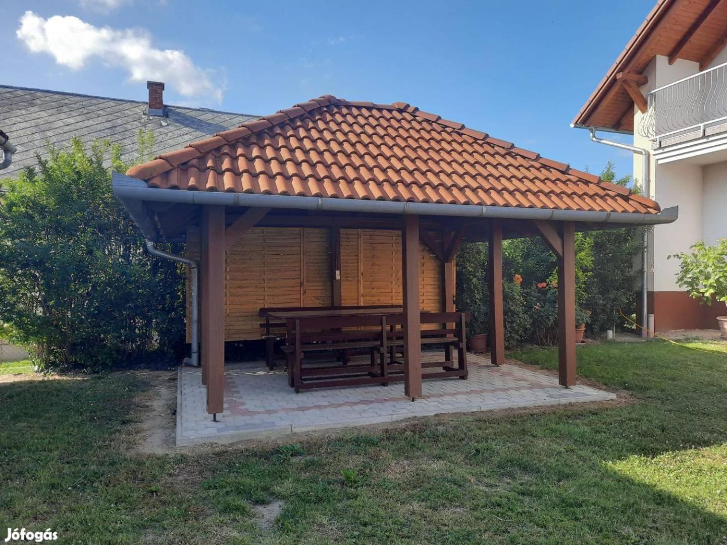 Nora Apartman Balatonlelle Luaran gambar